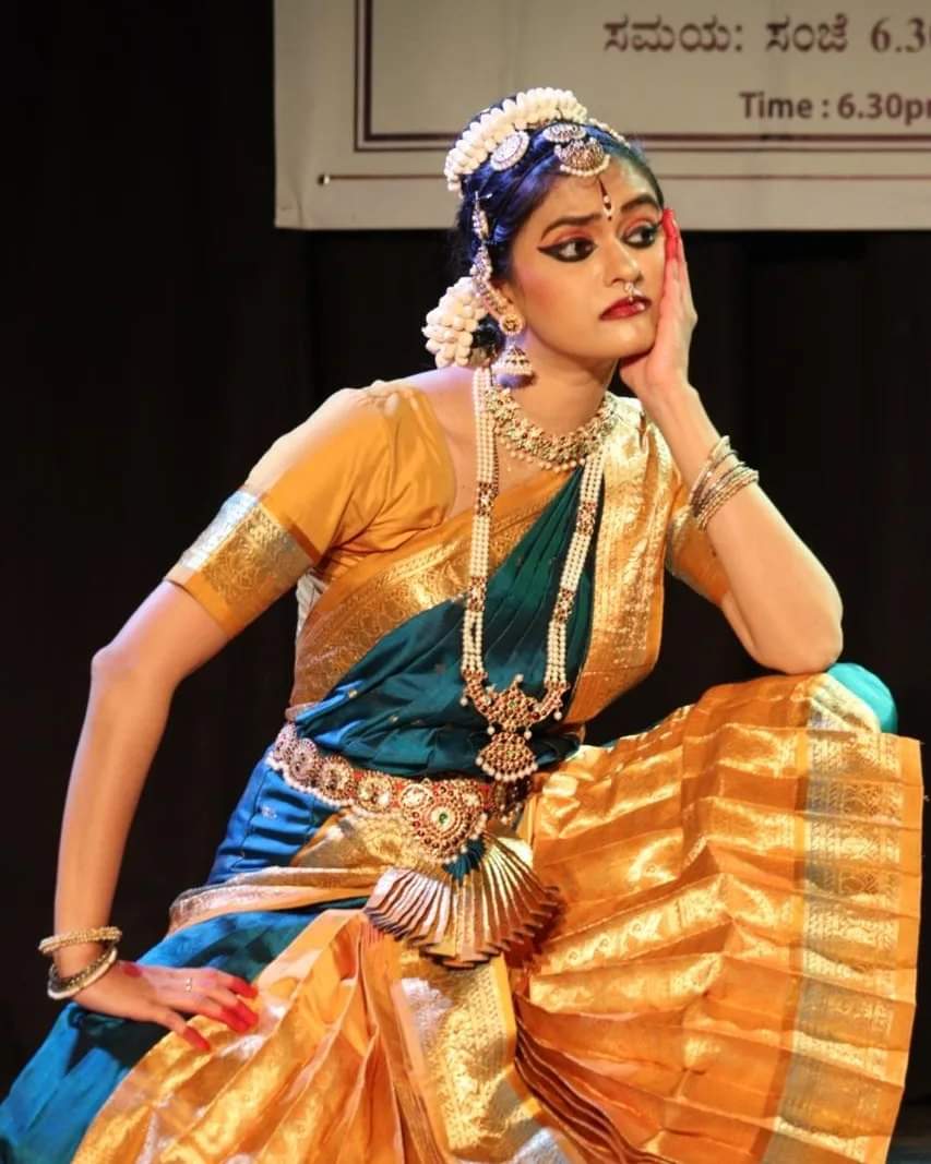 ICCRROBENGALURU's tweet photo. ICCR Zonal Office South Bengaluru @kannada_bhavan @dyesdept @bvbbengaluru FISA B presented Bharatanatyam Dance by Charanya R under Every Friday Cultural Evening Programme #EFCEP on 09 February 2024 at Bharatiya Vidya Bhavan. Glimpses Indian Council For Cultural Relations https://t.co/0EsoJR9sw7