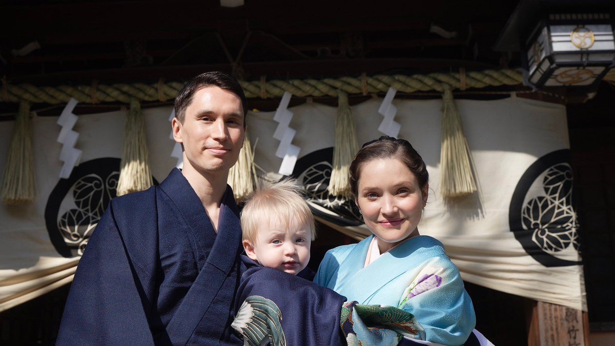 Post by ぐんぴぃ (バキ童・春とヒコーキ) on X: 良すぎお宮参りだ