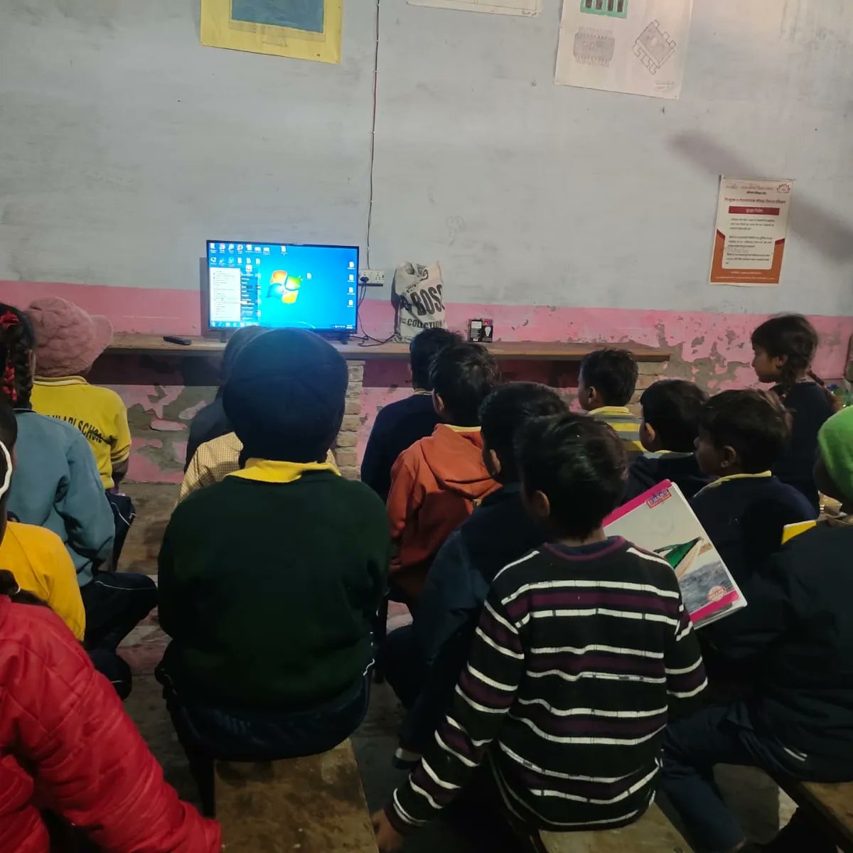 ComputerShiksh1's tweet photo. CELEBRATIONS & JUBILATIONS GALORE
Team Computer Shiksha is thrilled to announce a significant #Milestone in our journey towards fostering computer literacy in Bharat ! 🌐🖥️
A CS MagicBox is being delivered to a school in #Meghalaya, marking our presence in #allstates of India https://t.co/ozR7jahVkA
