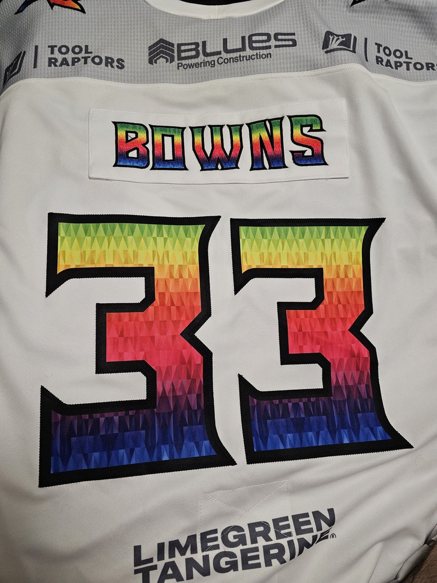 Miss Chanandler Bong tweet media