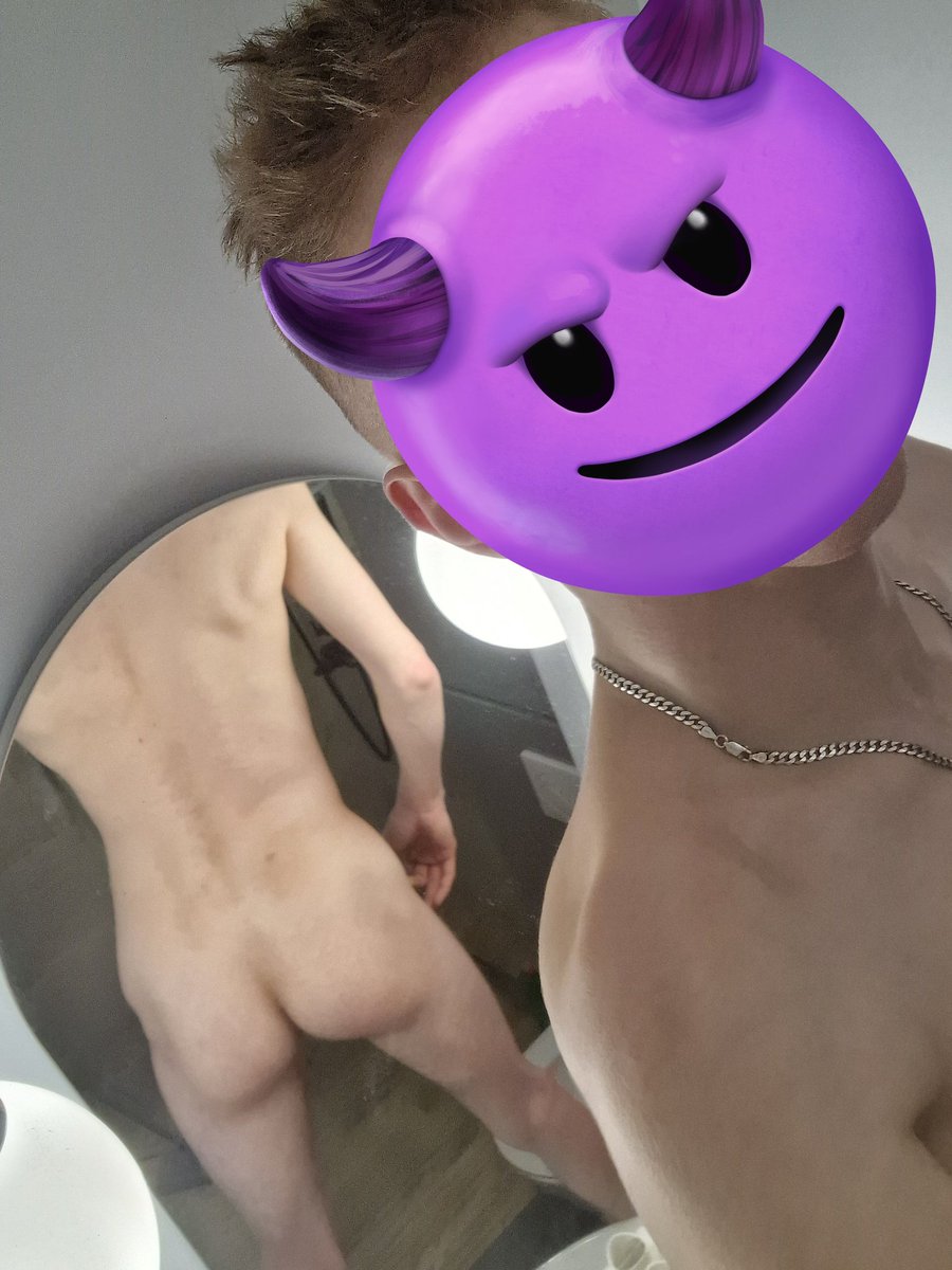 Radrkjj's tweet photo. #ass #twink #gey #vers #bttm  #top #tops #hot https://t.co/OgnMMLpjeB