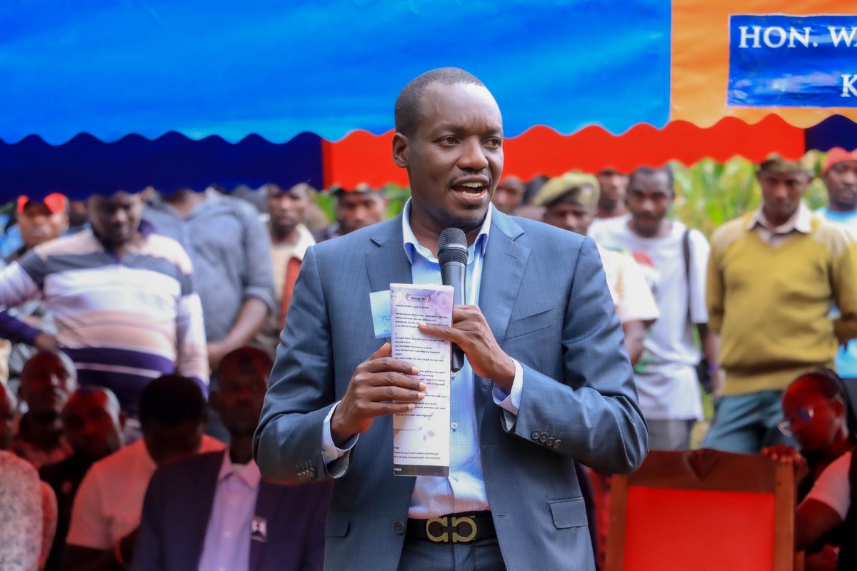 Governor Simba Arati's surge in popularity within Kisii County is undeniable, with an overwhelming 67.3% of respondents expressing their preference for him in the Gubernatorial race. #GovSimbaArati #PolitrackAfrica