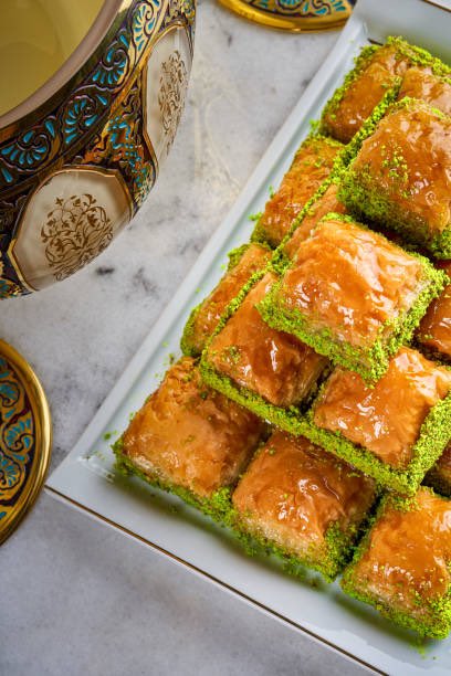 Delicious Arabic dessert!
 #AhlaklıBelediyecilik #petra_elite_hotel #baklava #k #f #tatl #s #food #st #dessert #istanbul #i #turkishdelight #foodie #foodporn #r #pasta #m #sweet #yummy #n #turkishfood #t #nefe #g #turkey #instafood #kl #sweets #a #foodphotography #gaziantep