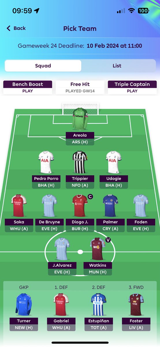 liamstatham16's tweet photo. @FPLTom_ Not made a sub yet might bank my FT for next week any recommendations https://t.co/T3XecevPA4