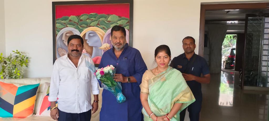 patnamsuneetha's tweet photo. Had a courtesy meet with Former MLC Yadava Reddy garu, Former Chairman of Library Institutions Kondal Reddy garu and various Chevella constituency leaders.

#Chevella https://t.co/2udhZW9LYc