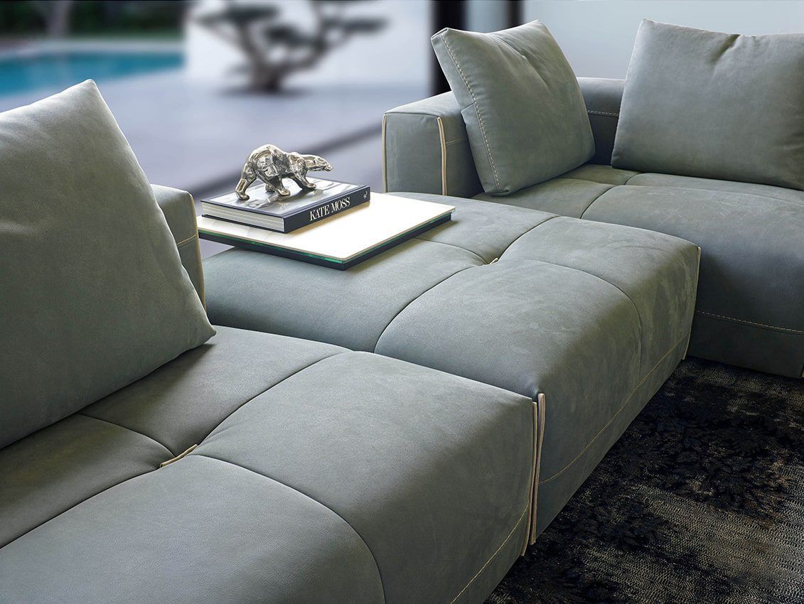 itDreamDesign's tweet image. Puzzle leather corner sofa.
Integrated coffee table included with Limestone ceramic top.
Dim. cm. 443 x 297 x h. 87. 

buff.ly/3T8EGe1