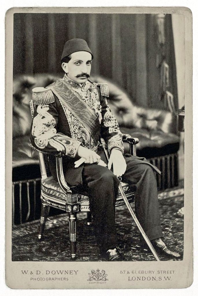 NurhaanSultan's tweet photo. Vefatının 106.yılında Dedem Sultan Abdülhamid Han'ı rahmet ile anıyorum.

Tarih Sultan II. Abdülhamid Han'ı daima minnet ve şükranla yâd edecektir.🇹🇷 https://t.co/CDPRBoGGFc