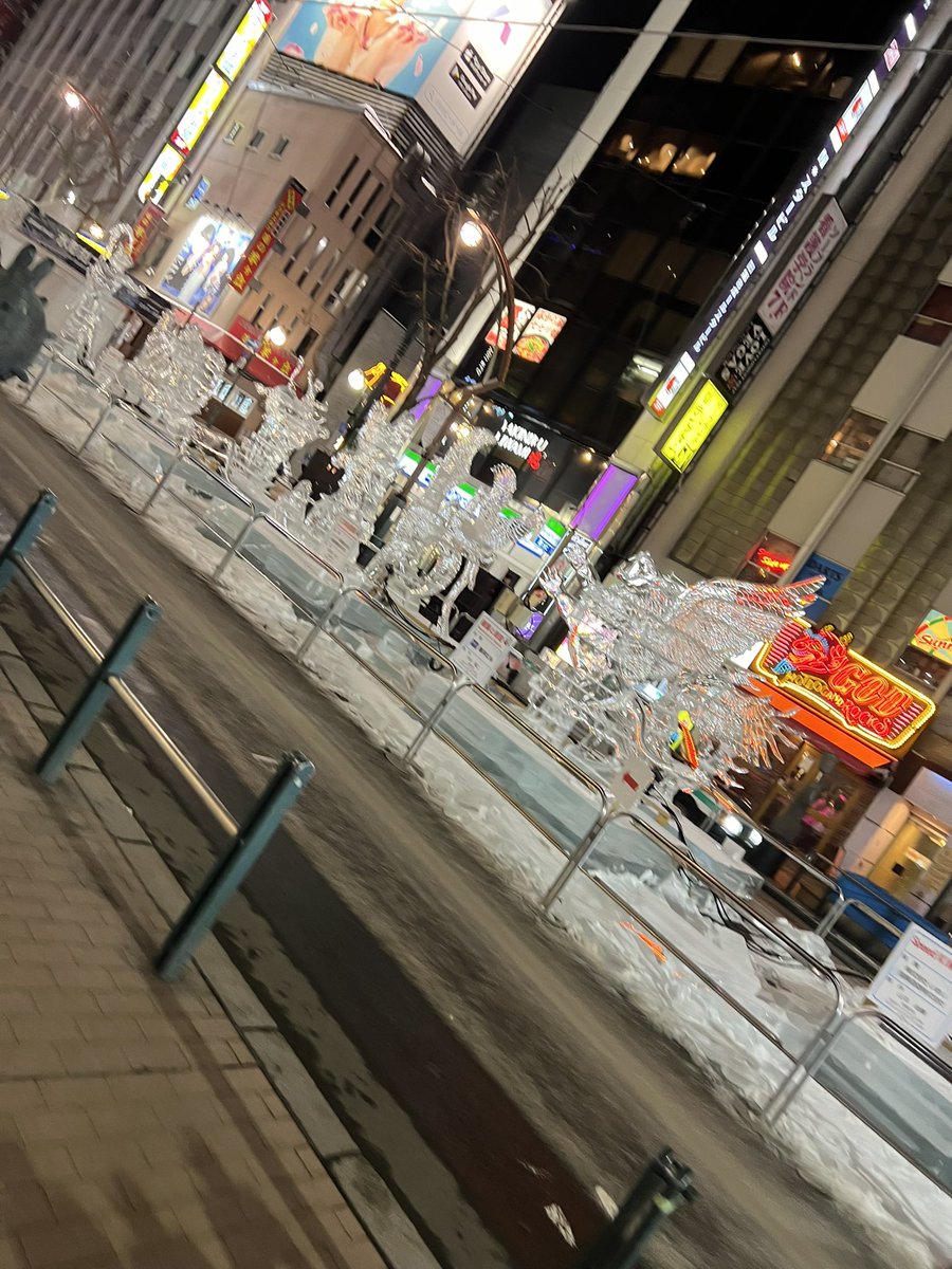 haluki0519's tweet photo. 雪祭りはこれでいっか。。 https://t.co/YiyjtC01Ee