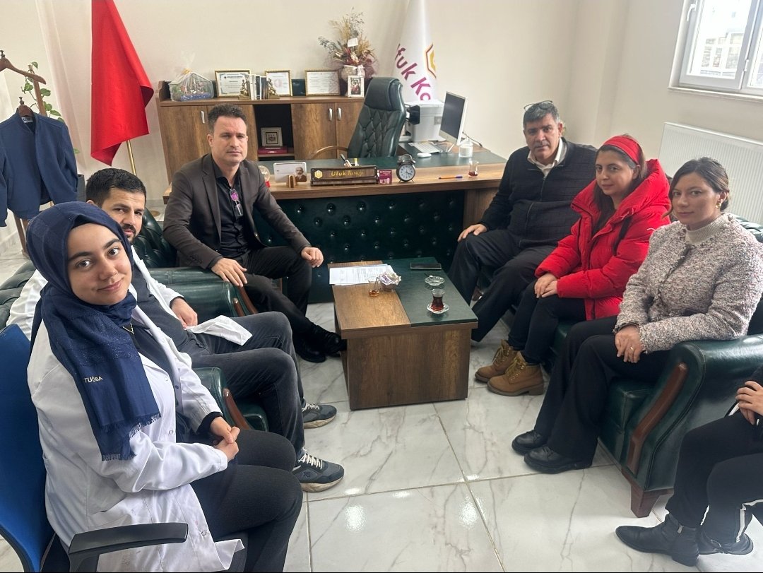 Karaköprü BİGEP İlçe Yürütme Komisyonu olarak BİGEP kapsamında Şanlıurfa Uğur Okulları ile Ufuk Eğitim Kurumlarını ziyaret ederek BİGEP hakkında bilgilendirmelerde bulunduk.
<a href="/UrfaValiligi/">T.C. ŞANLIURFA VALİLİĞİ</a>
<a href="/sanliurfammem63/">Şanlıurfa İl Milli Eğitim Müdürlüğü</a> 
<a href="/KarakopruM/">Karaköprü MEM</a> @UOSanliurfa 
<a href="/mek3001/">Mehmet Emin Karahan</a>