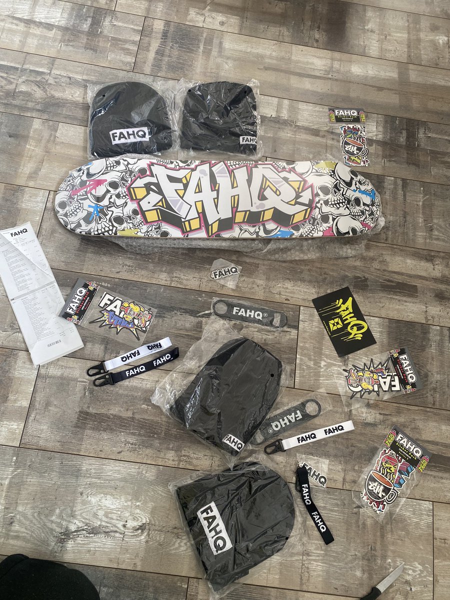 elnacho_eth's tweet photo. @fluf2148 That’s from @FAHQ  Xtreme Pixels. Got sooo much merch for free just by holding them.

@FAHQ #FAHQ #XTREMEPIXELS long on @long https://t.co/0E6Wq706Qe