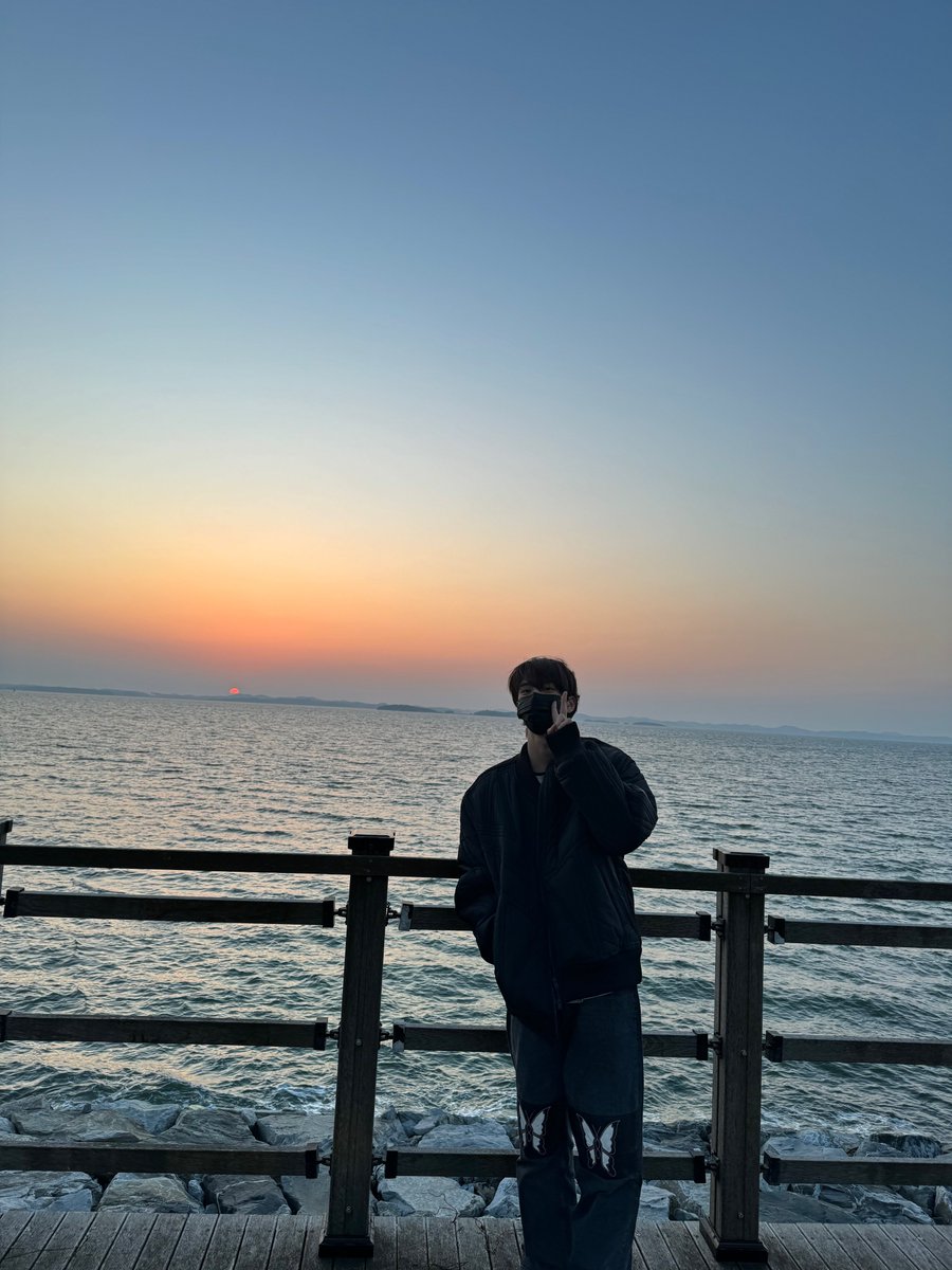 shinyuarchive's tweet photo. SHINYU WEVERSE UPDATE
#SHINYU #신유 #TWS #투어스 https://t.co/ADAaMLAYAF