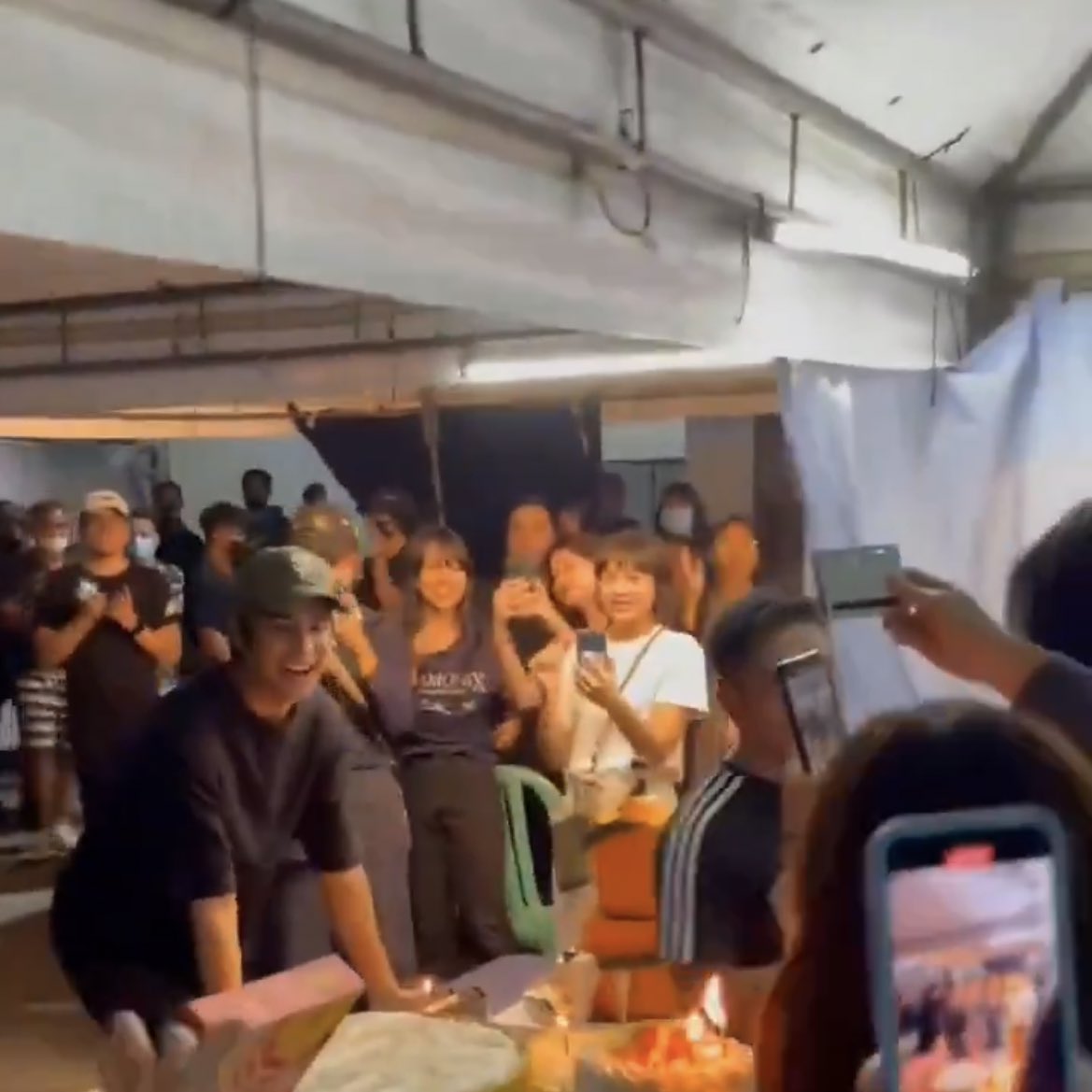 bacsilowg's tweet photo. pakshet kayong lahat bounce na ako https://t.co/WOGleSWX00