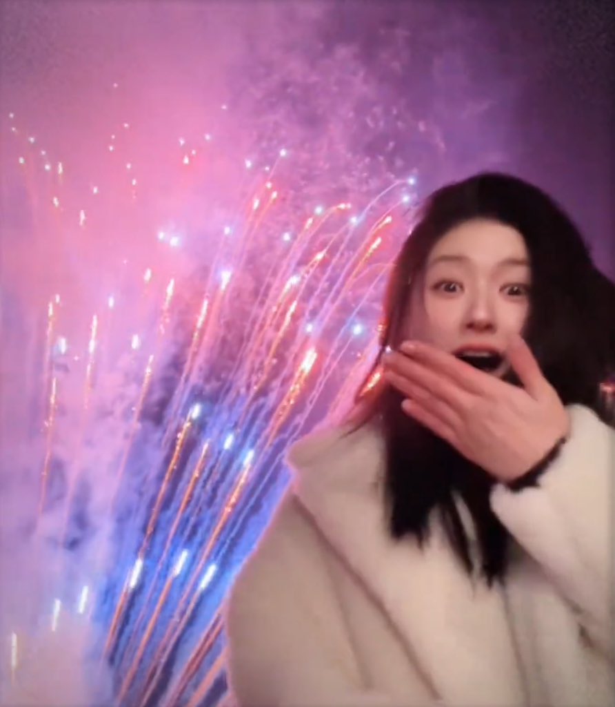 booboolili's tweet photo. 행복 https://t.co/JlSZz3U0f5