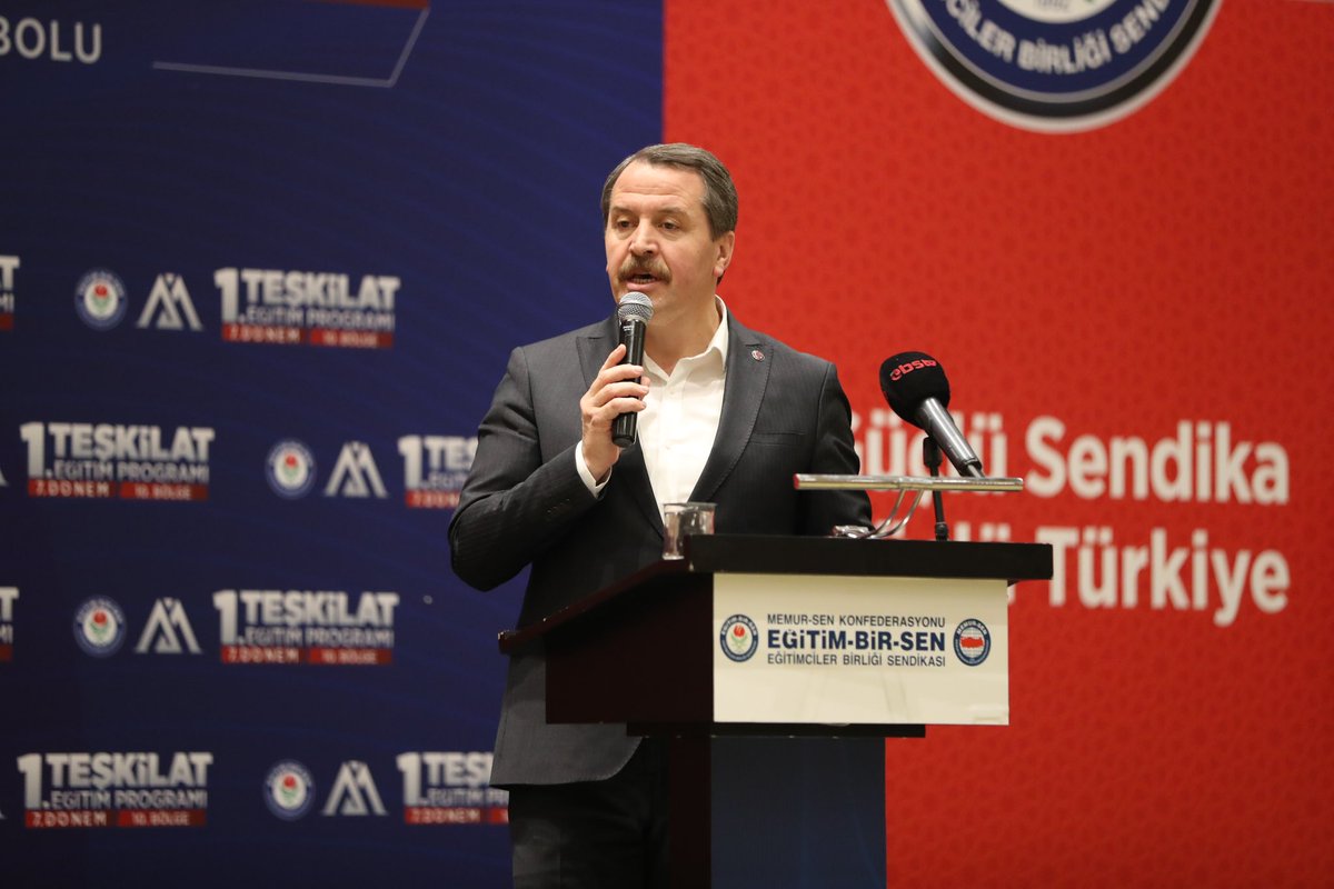 _aliyalcin_'s tweet photo. 📍Bolu'dayız

7. Dönem 1. Teşkilat Eğitim Toplantıları kapsamında Bolu, Bartın, Düzce, Karabük, Sakarya ve Zonguldak teşkilatlarımızın lider kadrolarıyla Bolu'da biraraya geldik. 

Yerelden evrensele örgütlü mücadelemizin gücüne güç katmak için illerimizdeki Şube Yönetim Kurulları, Disiplin, Denetleme, İlçe ve Üniversite Temsilcilik Yönetimleri, Kadın Komisyonu yönetimlerimiz ile 10.Bölge Eğitim Programı başladı.

Teşkilat eğitimlerimiz, sendikal mücadelemizde geçmişten günümüze hafıza tazelemeye vesile olurken, birikim ve motivasyonu artıran yanı ile çekirdeğin çelikleşmesine de hizmet etmektedir.