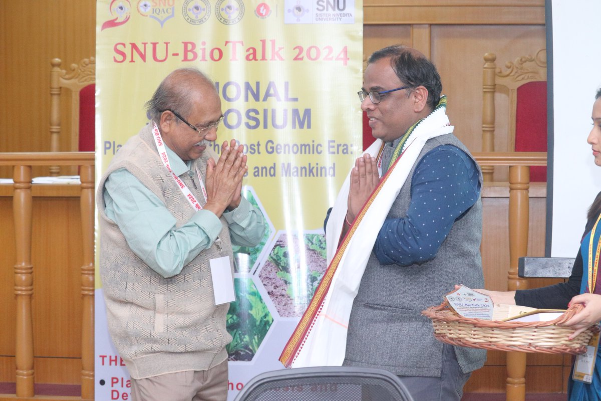 It's always a pleasure to discuss our work with fellow scientists and students. The National Symposium on Plant Biology in the Post-Genomic Era: Strategies for Crops and Mankind organized by Sister Nivedita University provided a great platform.
#SNUBioTalk2024