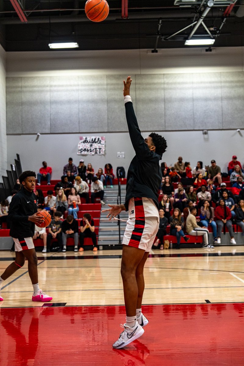 KBrantley07's tweet image. last home game…enjoyed every second❤️