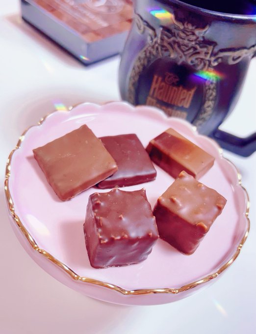 「チョコレート ペストリー」のTwitter画像/イラスト(新着)