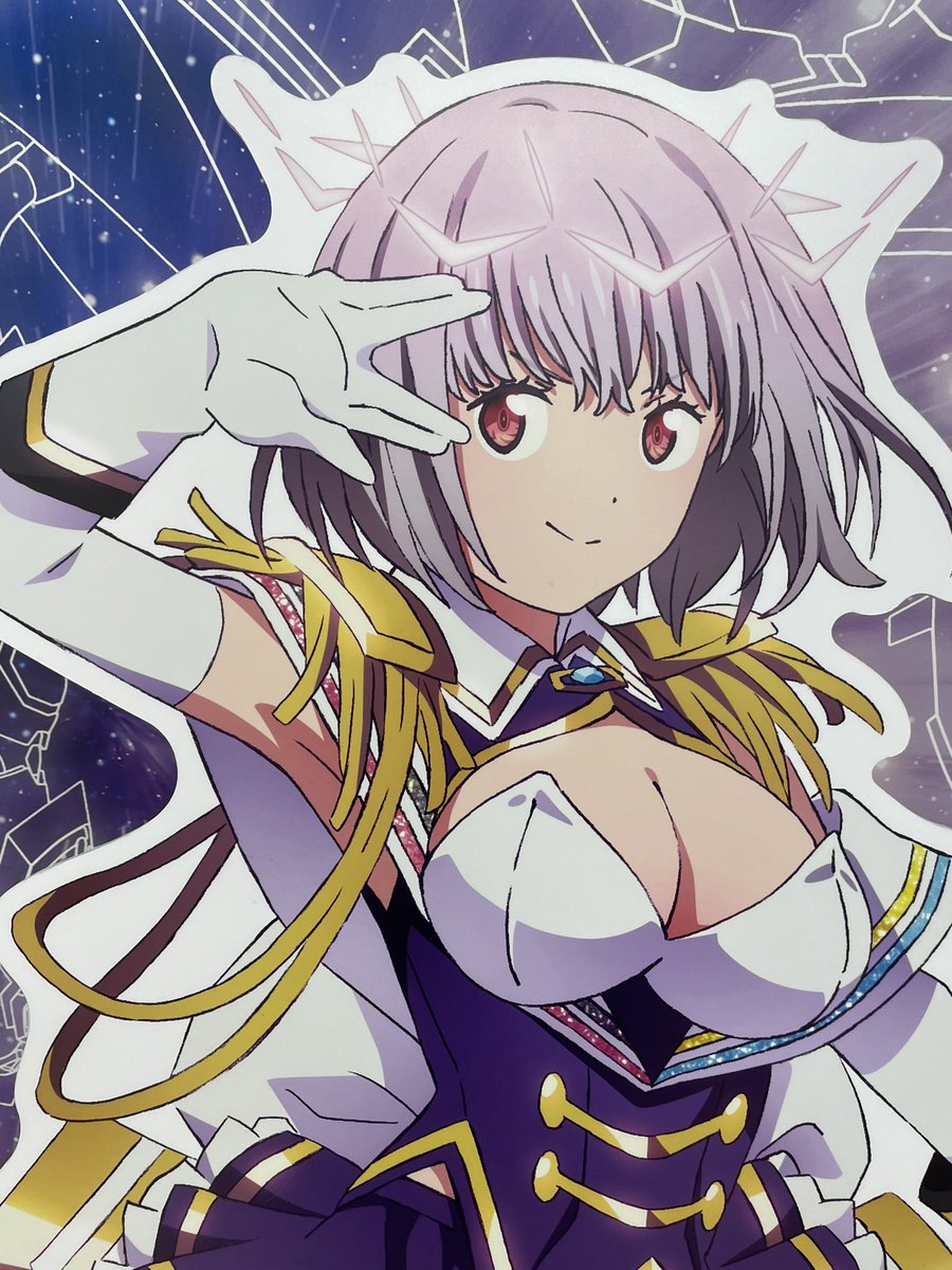 六花さんの太もももデカいですが、アカネちゃんも最近明らかにサイズ