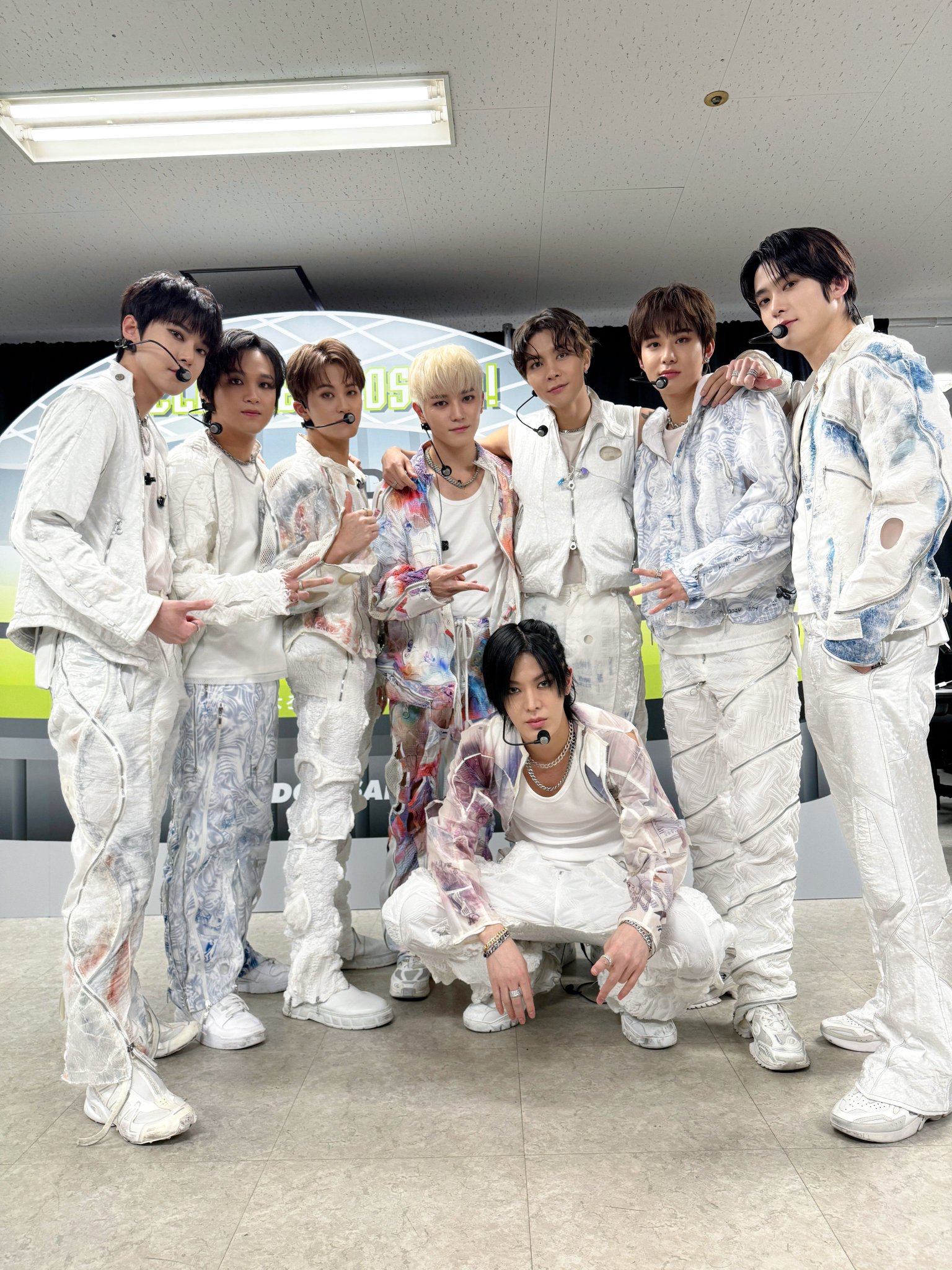 NCT127 ヘチャン　nct127 NEO CITY  18×13センチ GhkumuwaUAAVXum.jpg