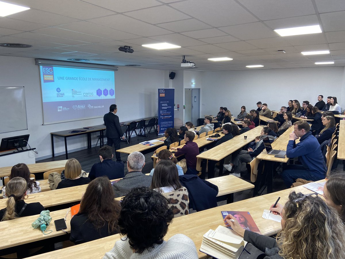 Clermont School of Business (@clermont_sb) on Twitter photo #JPO | La plénière sur le Master Grande École commence ! <a href="/RSoparnot/">Richard Soparnot</a>, Directeur Général de l’École introduit cette session. 💥 #JPO | La plénière sur le Master Grande École commence ! <a href="/RSoparnot/">Richard Soparnot</a>, Directeur Général de l’École introduit cette session. 💥