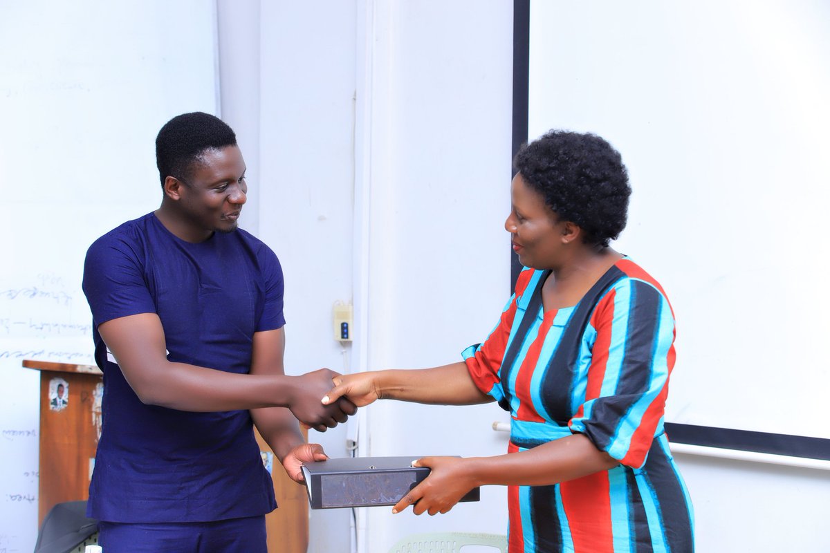 Dr. Ruth Nalumaga, Librarian @Makerere handed over @CuulibrariesU office to Mr. Andrew Ojulong, Librarian @LIRA_UNIVERSITY. Dr. Nalumaga successfully completed her two years of service and wished Mr. Ojulong a fruitful term.