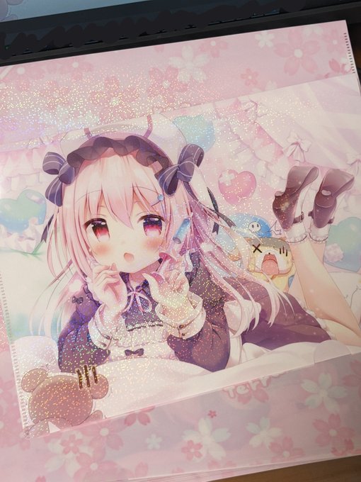 グッズ用のクリアファイル届きました!!
ホログラム加工したのでキラキラですぜ✨✨
おたクラブさんに注文したんですが色味完璧でめっちゃ満足 
