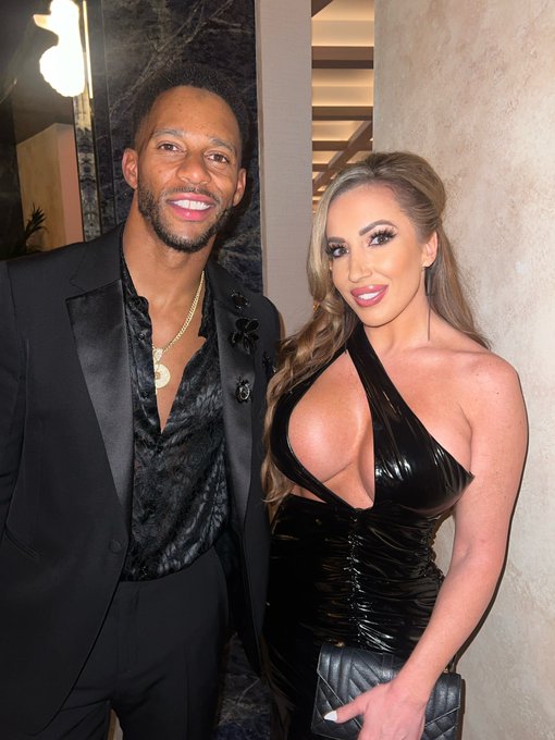 Miss seeing this guy Salsa Dancing on Sundays @TeamVic https://t.co/6p9Z0li2fB<a href="/tag/teamrr"class="tags"><span>#teamrr</span></a>