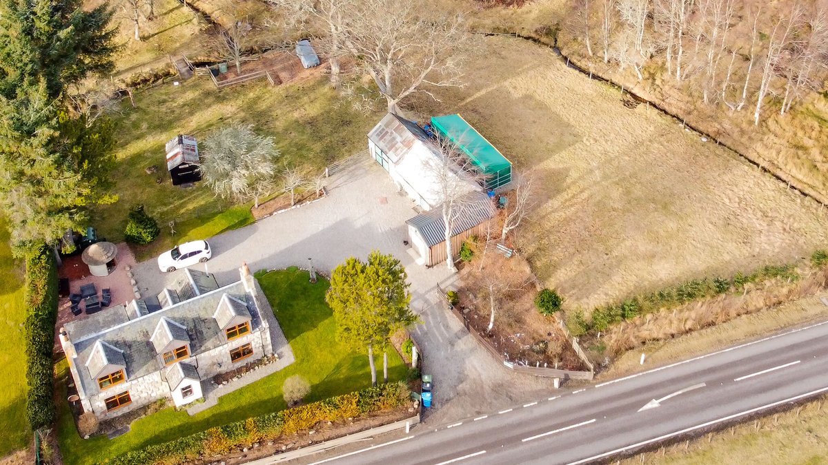 Discover Pilmuir - a charming holiday cottage near Boat of Garten. It makes the perfect base to explore the Cairngorms - short and long stays available in February. 

bit.ly/3SwTkcY