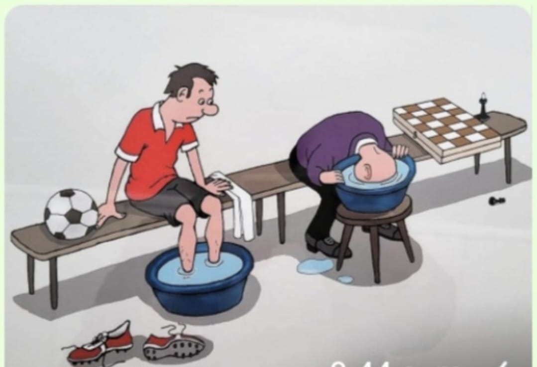 ChessAmics's tweet image. Os esperamos esta noche en La Copa Gamberra 🏁♟️
A freírse los cerebros un ratito. 😝
lichess.org/tournament/QhC…
No nos mires, ¡Únete! 💪
⚠️ Empezamos a las 22.15h hora española, 15&apos; antes de lo habitual.