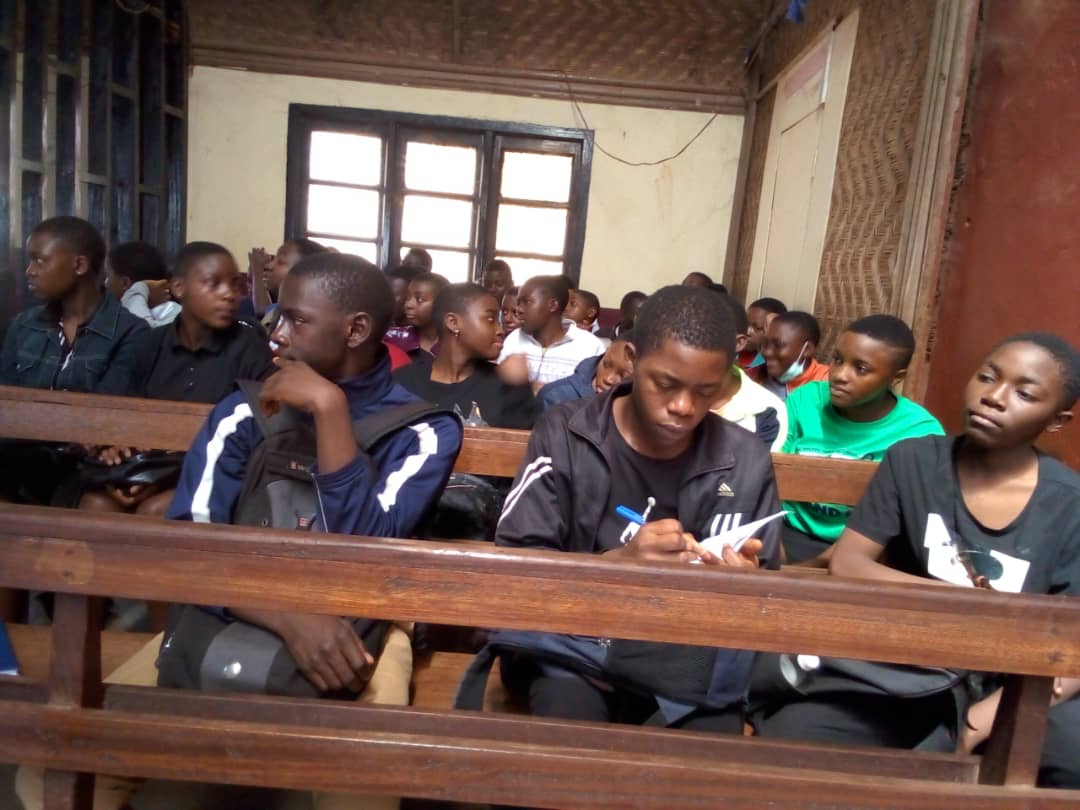QueentarShiwoh's tweet photo. Mani Queen Consultancy &amp; Counseling Services  reached out to 300 Ordinary and A/L GCE candidates of BCHS Nkwen- Bamenda on Saturday 20th of January 2024 in a preparatory meeting that will motivate, inspire and encourage students for excellence. 
maniqueen1234@gmail.com
#Unicef https://t.co/vq2Zv0OR6N