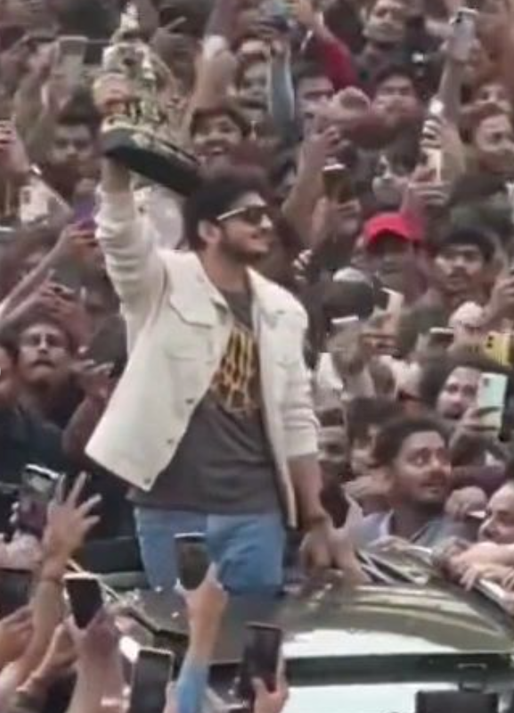 FifafoozTv's tweet photo. That What He Earned ! 🏆♥️ Aaj Dongri Mai Festival hai
.
.
#biggboss17 #bb17 #bb17update #biggboss17contestants #biggboss #MunawarFaruqui #MunawarKiJanta #MunawarWarriors #munawarfaruquifans https://t.co/IQam2M9XDv