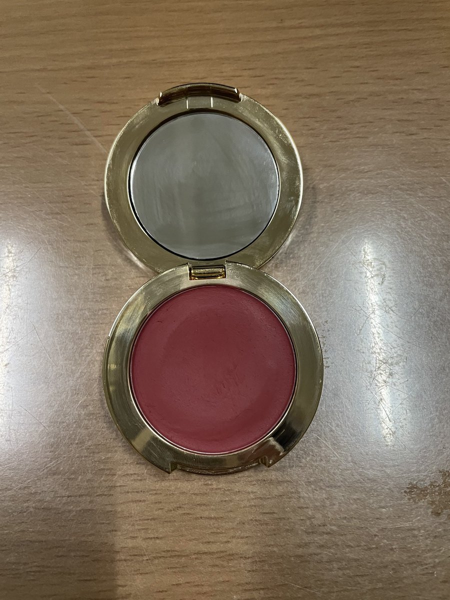 DDeksan's tweet photo. ส่งต่อครีมบลัช 3ce สี cabbage rose 80% 180 รวมส่ง #ส่งต่อคสอ #ส่งต่อครีมบลัช #ครีมบลัช #3ce #ส่งต่อ3ce #ส่งต่อเครื่องสำอาง https://t.co/HDEIl9NXwN