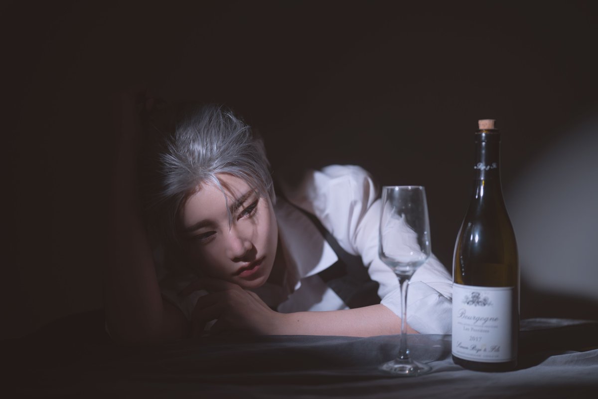 ixizn_'s tweet image. 가비지타임 일일펍 타임아웃 (@OP_Timeout)

포토북 촬영본
강인석 (@dada11700)