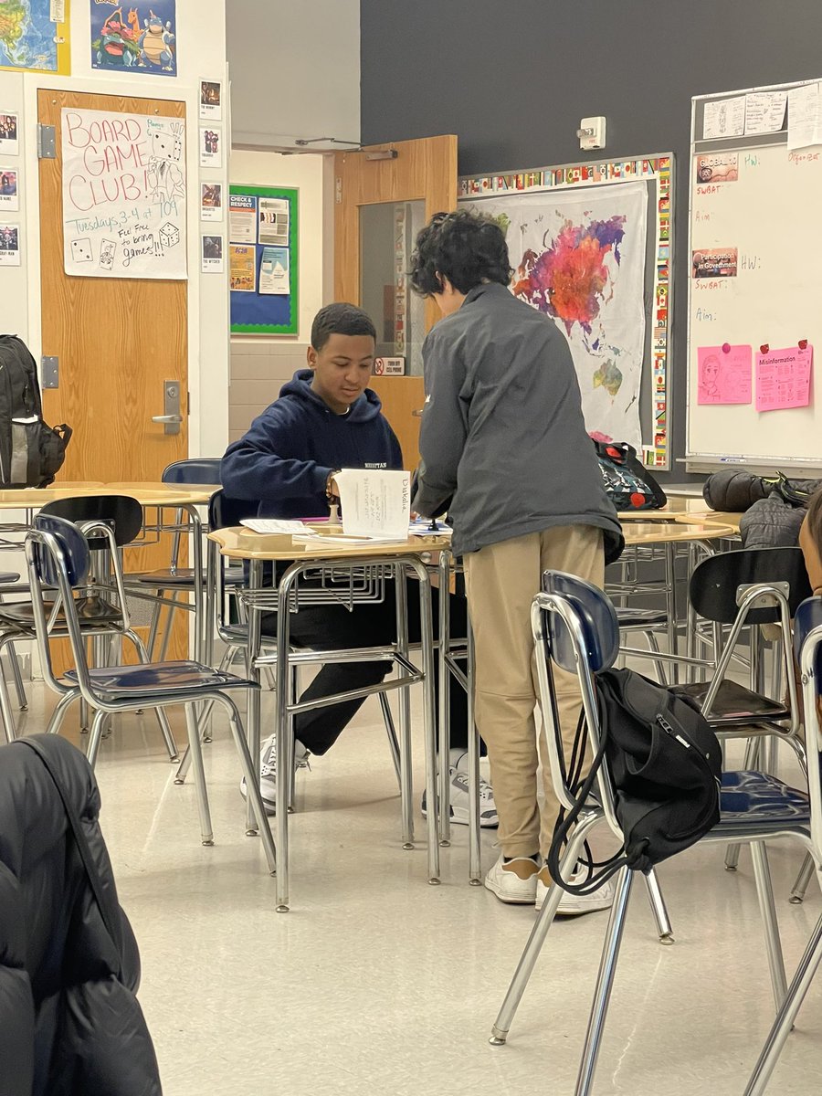 MS_582's tweet photo. ππ MS 582 Chess Club dominates at the CM Keith Powers Chess Tournament! π€© 1st Place in U1100 section! π₯π₯ Noah (grade 7) shines, securing second place individually! π
πͺ Prepping hard for State and National competitions ahead! βοΈ #ChessChampions #MS582Chess #CheckmateSuccess https://t.co/9QbIRrTKJo