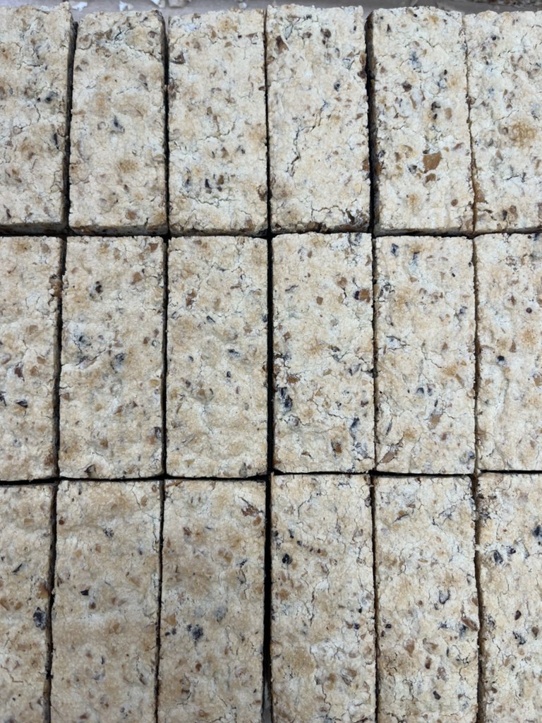 sweeeeets_imo's tweet photo. カットケーキ https://t.co/ePvXL4O5PE