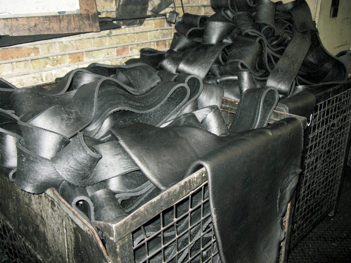 sinajahdian's tweet photo. Producing high-quality of the rubber compound for different formulations (anti acid, anti shock, hot resistance,etc.)
.
.
#compound #rubber #raw #rawrubber #epdm #antiacid #Shoes #soil #lastic #polymers #rubbercompound #کامپاند #لاستیک #کفش #کفش_ایمنی #زیره_کفش #قطعات_لاستیکی https://t.co/5aoFu3FZkr