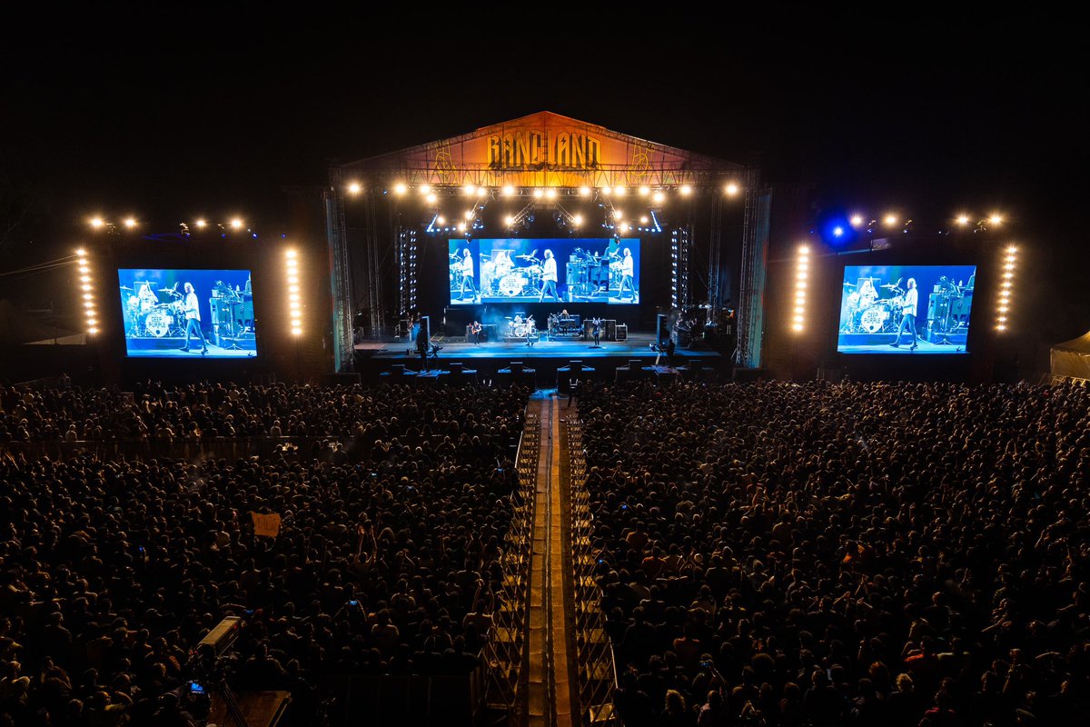 Ground Control tweet media