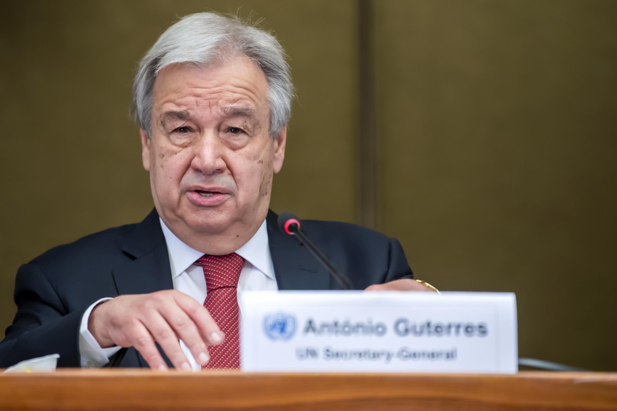 UNGeneva's tweet photo. .@antonioguterres strongly appeals to the governments that have suspended their contributions to, at least, guarantee the continuity of @UNRWA  operations. Two million civilians in #Gaza depend on critical aid from UNRWA. https://t.co/VKqnlP4a2Y