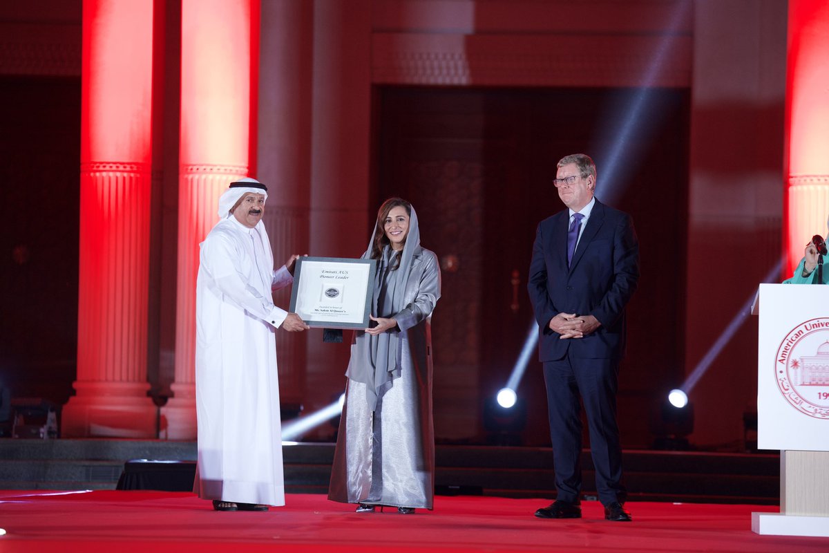 Bodour's tweet photo. في حفل عشاء خريجي الجامعة الأميركية في الشارقة، أكدت على القوة الملهمة لمجتمعنا الجامعي المتنوع، ومواهبه، وإمكاناته، والتزامه المشترك ببناء مستقبل أفضل للآخرين، وخاصة الأقل حظا. https://t.co/qYiV6BQ3C8