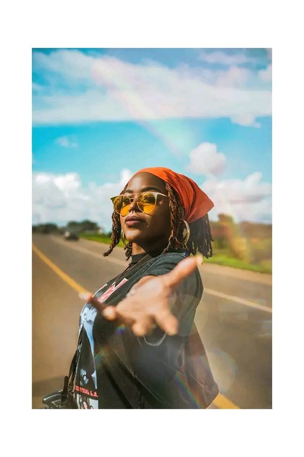 TRENDYsetsMw's tweet photo. One of the best musical composers  that Malawi is blessed with , Lady Kim of Diamonds! https://t.co/XfcI3skJ87