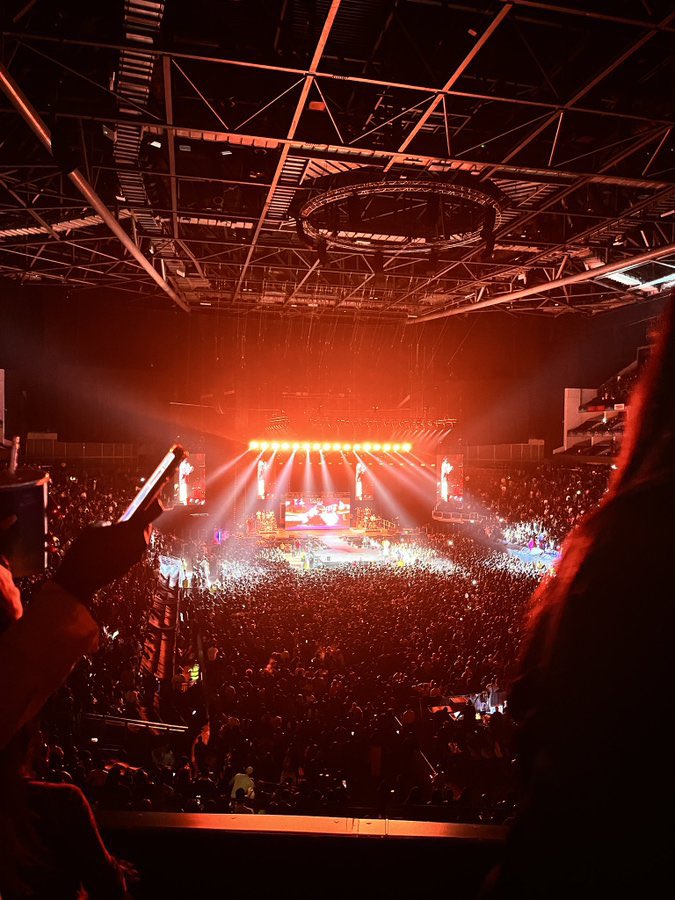 CityBoyABJ's tweet image. Selling out the O2 Arena these days is like drinking water to #Davido
#DavidoO2Arena

001 for a reason
That Grammy(s) is inevitable