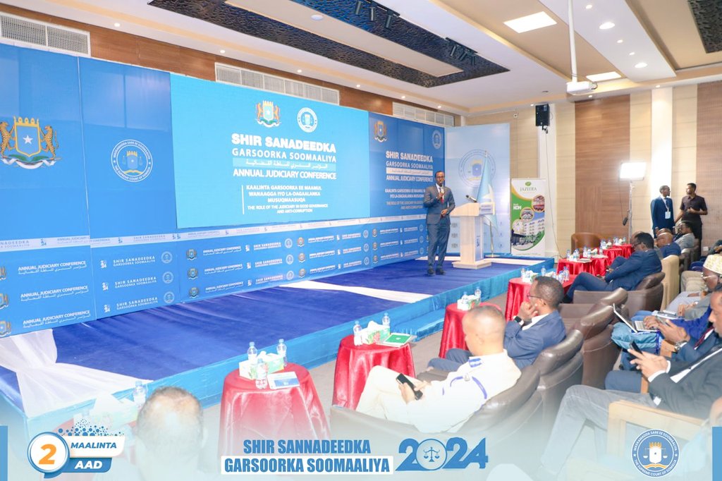 Waxaan ka jeediyey Shir sanadeedka Garsoorka Soomaaliya Cilmi-baaris  ku saabsan “𝐇𝐚𝐧𝐧𝐚𝐚𝐧𝐤𝐚 𝐁𝐚𝐚𝐫𝐢𝐬𝐭𝐚 𝐃𝐚𝐦𝐛𝐢𝐲𝐚𝐝𝐚 𝐌𝐚𝐚𝐥𝐢𝐲𝐚𝐝𝐝𝐚”.
  #𝐌𝐚𝐚𝐦𝐮𝐥𝐖𝐚𝐧𝐚𝐚𝐠𝐠𝐚 #𝐋𝐚𝐝𝐚𝐠𝐚𝐚𝐥𝐚𝐧𝐤𝐚𝐌𝐮𝐬𝐮𝐪𝐦𝐚𝐚𝐬𝐮𝐪𝐚
