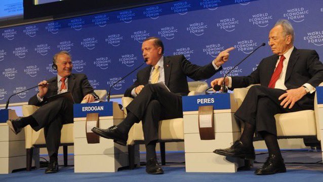 Mazlumlara umut, zulme karşı dik duran, zalimin yüzüne karşı zulmü haykıran ecdat torunu <a href="/RTErdogan/">Recep Tayyip Erdoğan</a> 

15 yıl önce bugün… #Davos