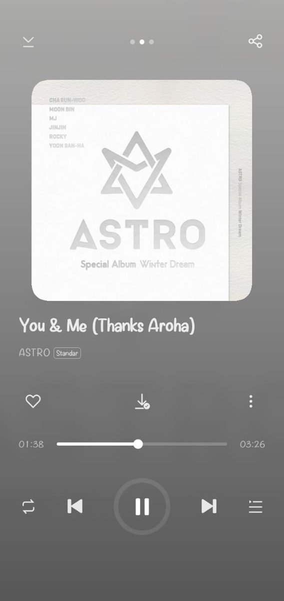 Dengerin lagu ini jadi kangen sama member astro pengen ketemu tapi gak bisa😭😭 -🥬