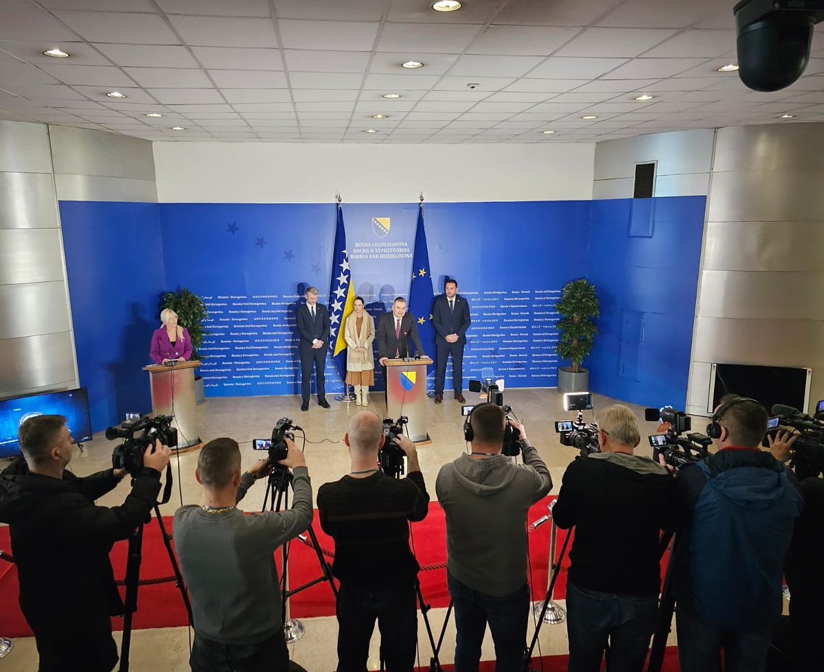 BunozaDavor's tweet photo. Reforma pravosuđa i uprave podrazumijeva i digitalnu transformaciju.
Na press konferenciji u povodu aktiviranja digitalnog identiteta- #eidentiteta putem web stranice Agencije #IDDEEA. https://t.co/FX6KMdPUBF