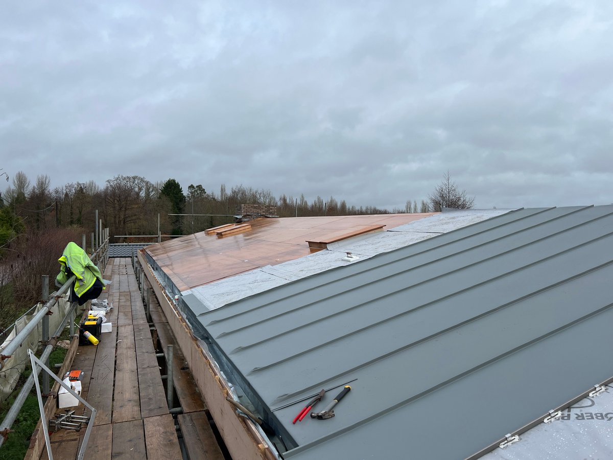 studio_hudson_'s tweet photo. The Zinc roof is getting installed at our Barn Conversion in Hever.
Great work @manncontractorsltd 
Visit https://t.co/xd6due8H2D for more information about our work https://t.co/DEwu6KDOqY