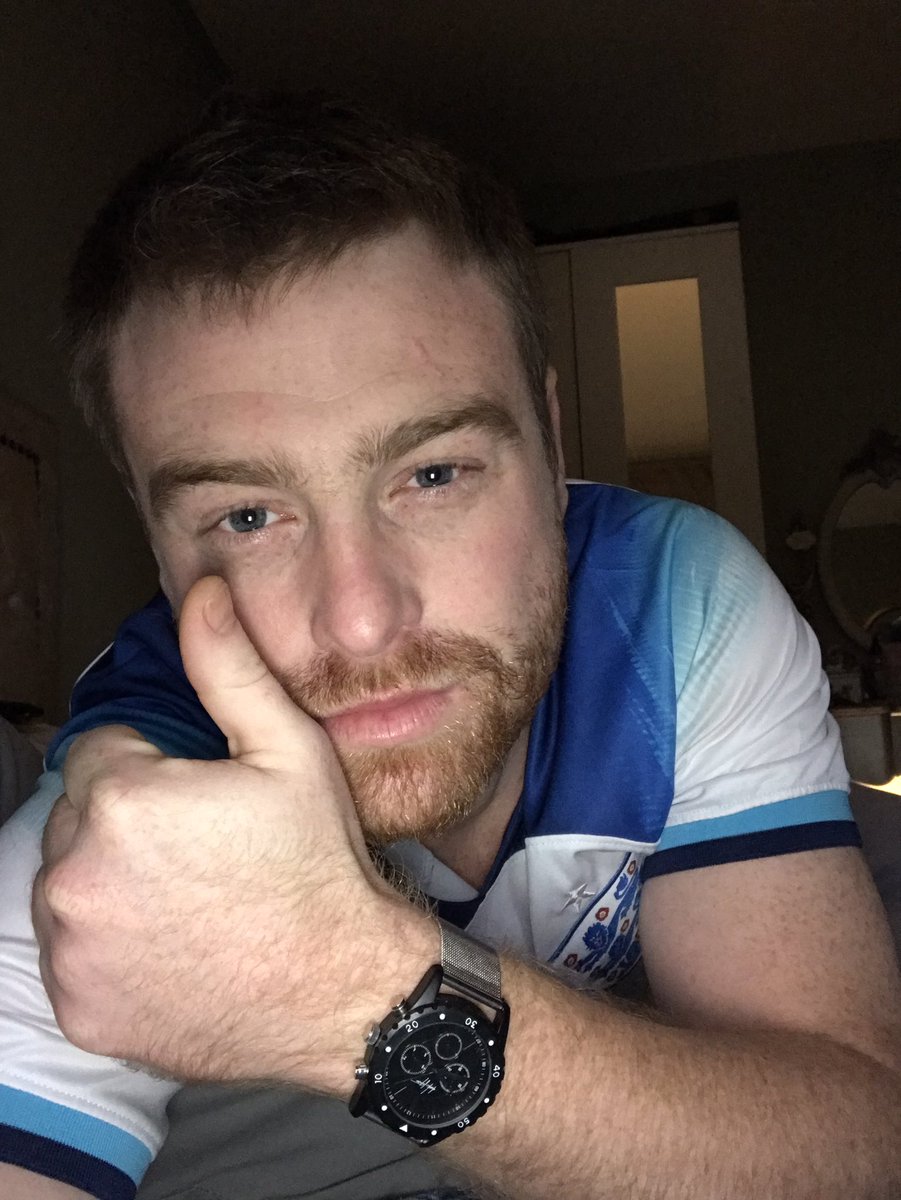 RjB3092's tweet photo. #Morning don’t like pictures. Trying to push myself to take more & get out my comfort zone. Might seem silly to someone people but it’s a big thing for me, personally. Confidence building #selfie #MultipleSclerosis #MSDad #vaccineinjuries #mentalhealth #Mmemberville #420friendly https://t.co/AoGtCicimo