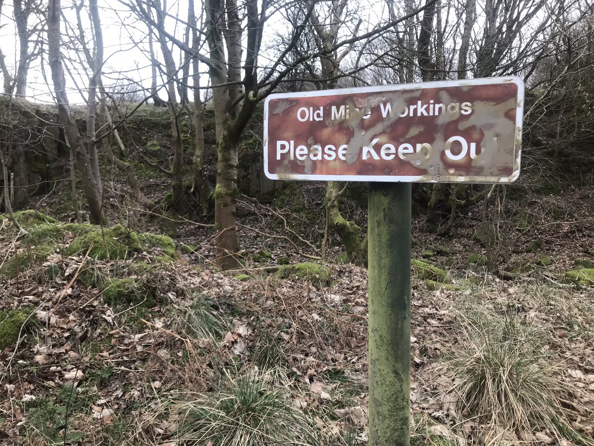 coal_legacies's tweet photo. One for #AllMetalMonday an appropriately themed sign (although it’s referring to #fireclay and not #coal workings). #Glenboig #NorthLanarkshire #miningheritage #industriallandscape https://t.co/kYbSvrBKDG