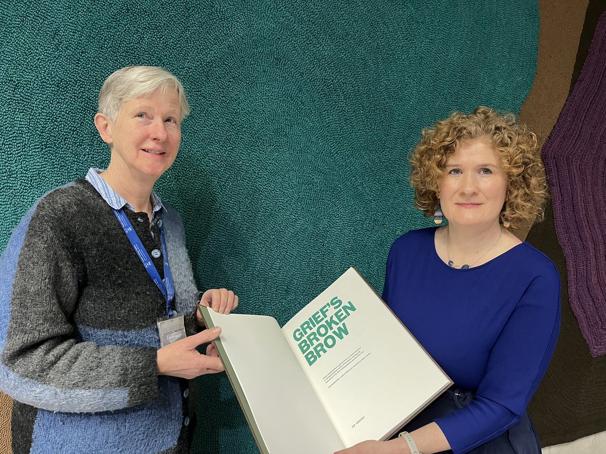 On Friday Head of @ucdspeccoll Evelyn Flanagan presented Edition no.30 of GRIEF’S BROKEN BROW to Dr Lydia Ferguson @TCDResearchColl @tcdlibrary where it will be held for future generations as a legacy of the #decadeofcentenaries