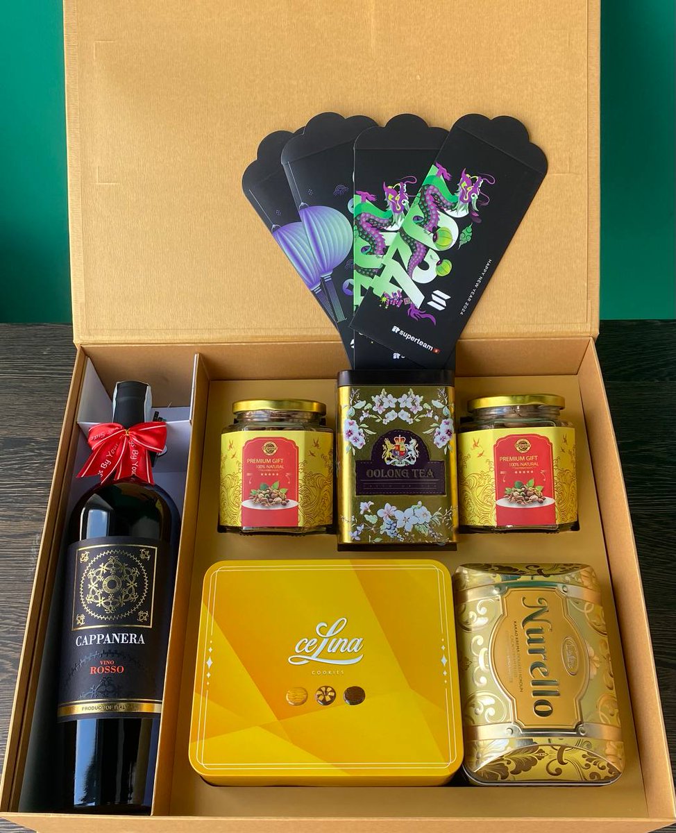 blockademy_ai's tweet photo. 🌟A huge thank you to our amazing partner @SuperteamVN, for the kind and thoughtful gift! 

We're incredibly grateful and look forward to achieving even greater success together in the new year.🤝

Here's to a prosperous and fulfilling year!🎉

#Blockademy #Superteam #Web3 https://t.co/IPEljL0Aic
